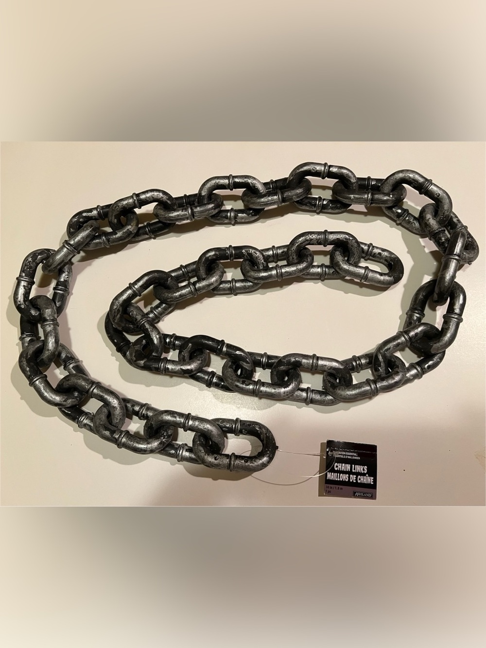 NWT MICHAEL’S DECORATIVE CHAIN LINKS.
